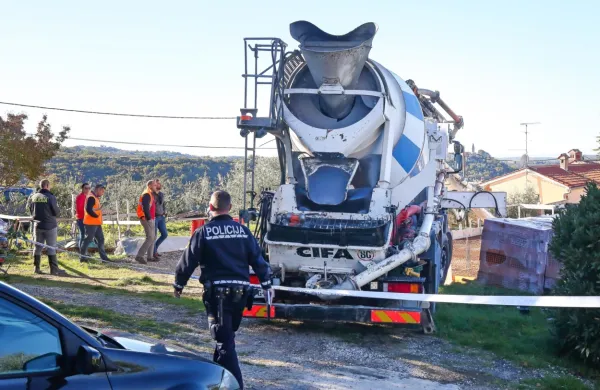 Zaradi tragične  nesreče, ki se  je pred  več  kot  petimi leti zgodila v Grintovcu,  je  koprsko   tožilstvo  vložilo  obtožbo zaradi  kaznivega  dejanja   
ogrožanja  varnosti  pri  delu.