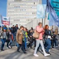 Medicinske sestre na protestu za odpravo plačnih krivic poudarile, da brez njih ni zdravstva