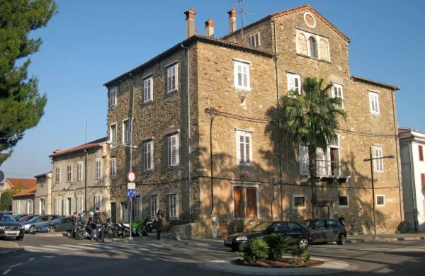 Palača de Belli danes