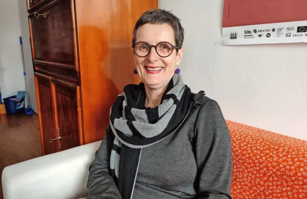 Vesna Krošlin Grlj upanja v boljšo prihodnost ne izgublja in še 
vedno verjame v človeka. 