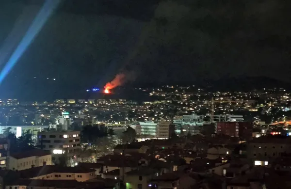Požar je bilo dobro videti tudi v središču Kopra.