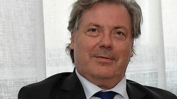 Diplomat Vojko Volk meni, da je protislovno v Dražgošah zagovarjati upor zoper okupatorja, potem pa to pravico odrekati 
Ukrajini.