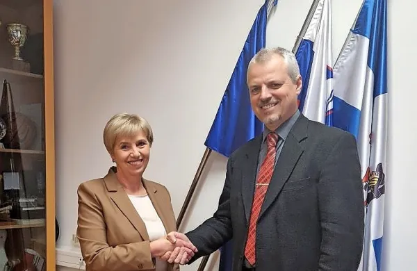 Župan Robert Smrdelj je z marcem za podžupanjo imenoval Majdo 
Godina.