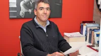 Čedomir Bojanić predseduje sekciji pristaniških špediterjev že 
enajsto leto. Je tudi direktor in ustanovitelj podjetja Fining z 
devetimi zaposlenimi, ukvarjajo se  s carinskim posredovanjem in 
pristaniško logistiko. 