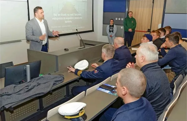 Na Fakulteti za pomorstvo in promet so uspešno izpeljali tudi 
informativni dan.