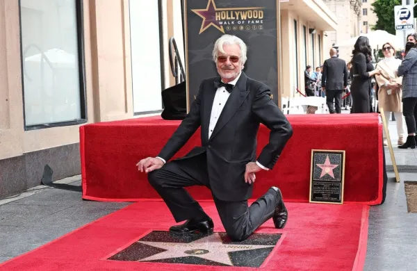 Giancarlo Giannini ob svoji zvezdi na Pločniku slavnih