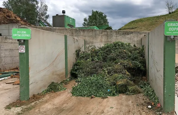 Zeleni vrtni odpad gre posebej
