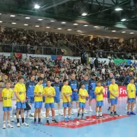 Slovenski rokometa&scaron;i v Bonifiki ugnali Črnogorce (foto)