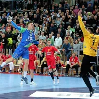 Slovenski rokometa&scaron;i v Bonifiki ugnali Črnogorce (foto)
