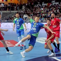 Slovenski rokometa&scaron;i v Bonifiki ugnali Črnogorce (foto)