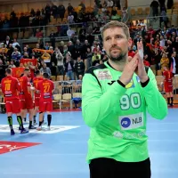 Slovenski rokometa&scaron;i v Bonifiki ugnali Črnogorce (foto)