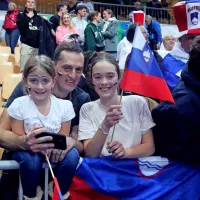 Slovenski rokometa&scaron;i v Bonifiki ugnali Črnogorce (foto)