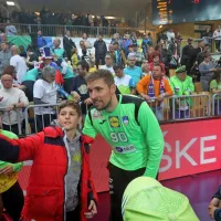 Slovenski rokometa&scaron;i v Bonifiki ugnali Črnogorce (foto)