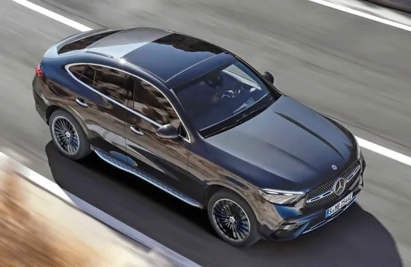  GLC Coupe je bil  deležen nekaj svežih oblikovnih linij. 