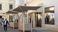 Razpis, s katerim bo znova iskala mesarja, ki bi prodajal sveže 
postreženo meso v centru Pirana, naj bi občina objavila še ta 
mesec. 