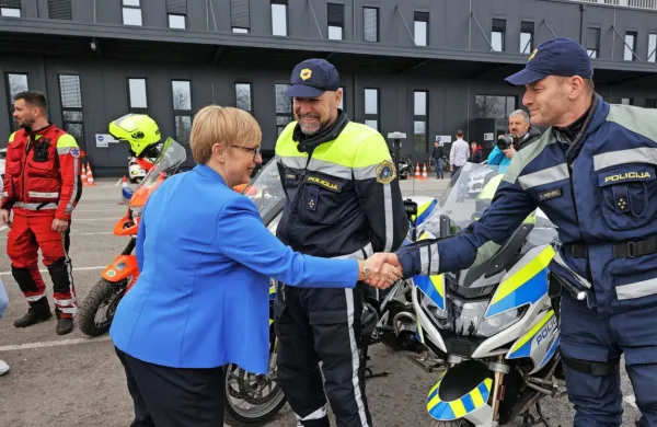 Predsednica Nataša Pirc Musar je motoristom včeraj zaupala svoja 
motoristična spoznanja.