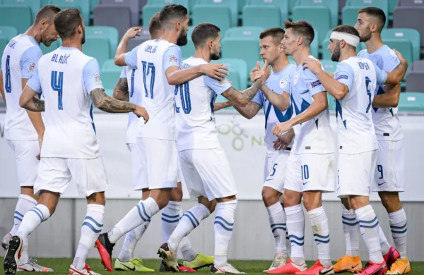 Od uvodne tekme bo v veliki meri odvisno vzdušje v kvalifikacijah, 
od katerih nogometna Slovenija veliko pričakuje.