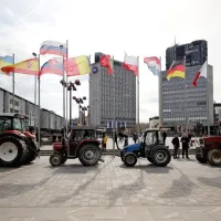 Če ne bodo uslišani, kmetje napovedujejo stopnjevanje pritiskov.