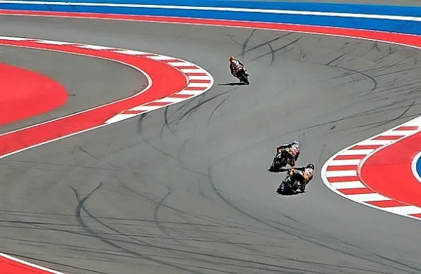 V novi sezoni razreda motoGP bo na sporedu 21 dirk.