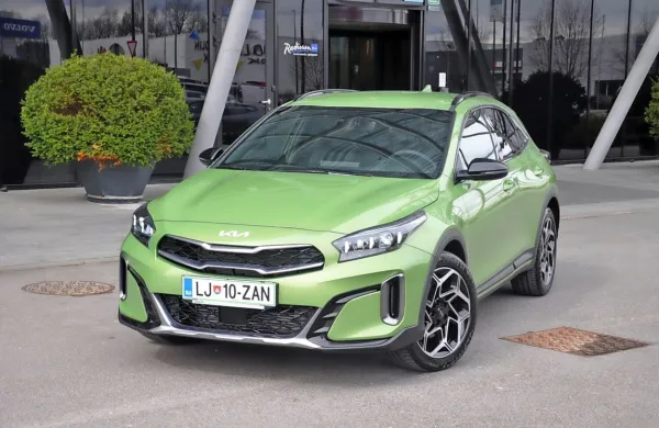  

Xceed se je ponudbi modelov družine ceed pridružil v letu 2019 in 
si v kratkem času pridobil naklonjenost kupcev.