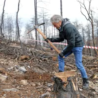 (FOTO, VIDEO) Golob: &ldquo;Pomembno je, da zdaj na Kras ne pozabimo&rdquo;