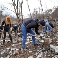 (FOTO, VIDEO) Golob: &ldquo;Pomembno je, da zdaj na Kras ne pozabimo&rdquo;