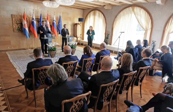Slovenski in hrvaški premier Robert Golob in Andrej Plenković sta 
se  zavzela za sodelovanje pri upravljanju nezakonitih migracij. 