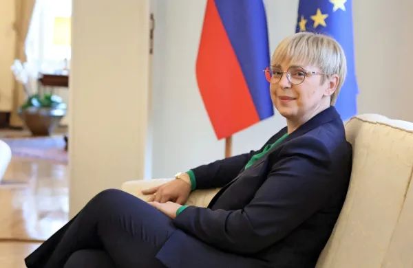Predsednica republike in vrhovna poveljnica obrambnih sil Nataša 
Pirc Musar 
