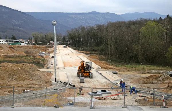 Urejanje bodoče cone gre h koncu, računajo, da bodo uporabno 
dovoljenje zanjo dobili poleti. 