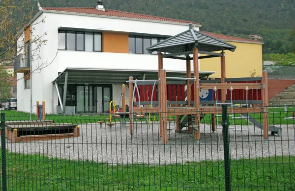 V Vipavi bodo prostorsko stisko vsaj začasno rešili z načrtovanim 
prizidkom. 