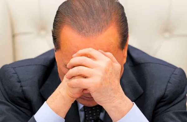 Nekdanji italijanski premier Silvio Berlusconi je danes sporočil, da 
je težko, da pa se bo 