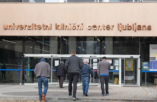 UKC Ljubljana nevrokirugu Bo&scaron;njaku izdal novo opozorilo pred odpovedjo