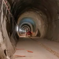 V prihodnjih tednih bo potekalo miniranje v predoru  na odseku 
med Zgornjimi Škofijami in Plavjami.