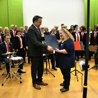 Trža&scaron;ki zbor Pinko Tomažič s priznanjem za povezovalno vlogo med Slovenci v Italiji