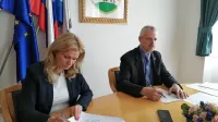 Župan Robert Smrdelj in direktorica občinske uprave Mihaela 
Smrdel sta predstavila nekatere rezultate, projekte in načrte. 