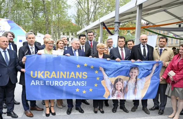 Predsednica republike Nataša Pirc Musar in evropski komisar 
Janez Lenarčič sta  ob dnevu Evrope  izpostavila dosedanje dosežke evropskega povezovanja.