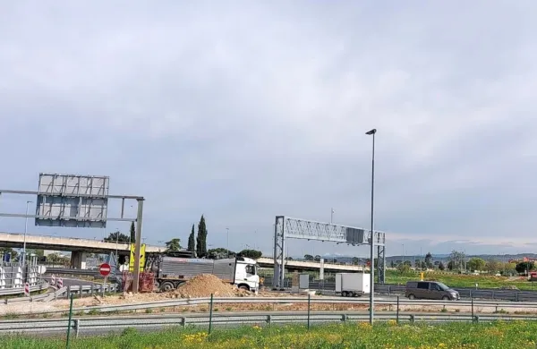 Dela pod hitro cesto skoraj do poletja