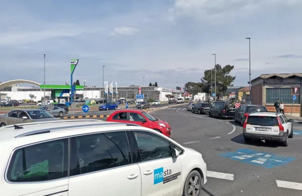 Nove prometne infarkte naj bi poslej skušali preprečiti z boljšim 
obveščanjem in drugimi kratkoročnimi ukrepi.