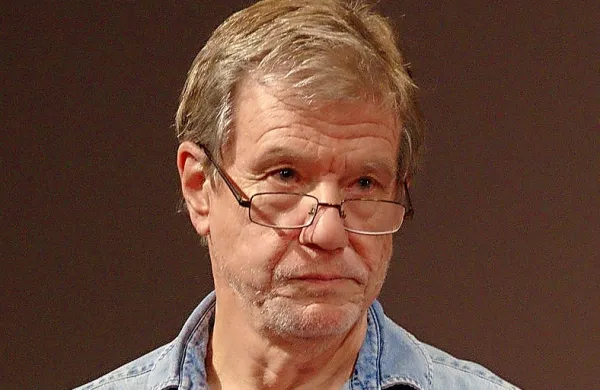 Častni gost 19. Grossmannovega festivala fantastičnega filma in 
vina bo legendarni ameriški režiser John McTiernan, ki je z 
uspešnicami, kot so Predator, Umri pokončno, Umri pokončno 
brez oklevanja in Lov na Rdeči oktober v 80. in 90. letih minulega 
stoletja na novo postavil pravila akcijskega filma.