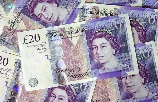 Pogreb kraljice Elizabete II. Britance stal 185 milijonov evrov