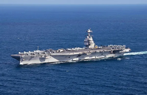 Največja vojaška ladja na svetu, USS Gerald R. Ford. letalonosilka 
ameriške mornarice