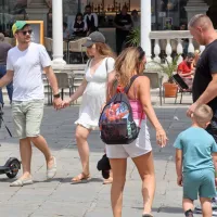 FOTO: Koper poln turistov s potni&scaron;ke ladje