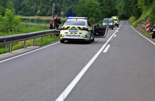 Včeraj okoli 18. ure so policisti Postaje prometne policije Nova 
Gorica obravnavali prometno nesrečo, ki se je zgodila blizu naselja 
Plave.
