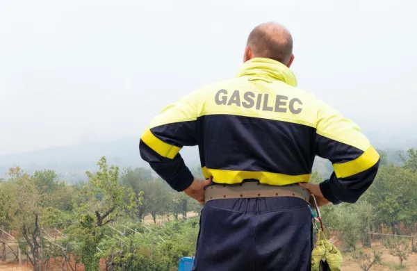 Slovenska enota bo sestavljena iz 20 pripadnikov, od tega bosta 
dva zaposlena v Upravi RS za zaščito in reševanje, devet gasilcev 
iz obalno-kraške regije in devet gasilcev iz severnoprimorske 
regije.