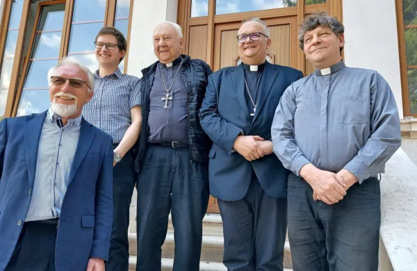 Srečanje so predstavili (z leve) Silvester Gabršček, Aleks Birsa 
Jogan, Jurij Bizjak, Peter Štumpf in Primož Krečič.  