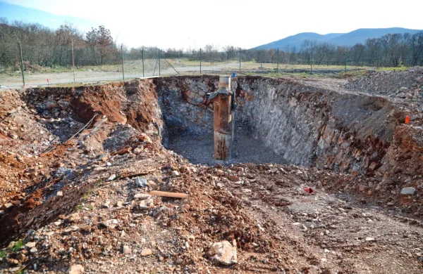 V Klaričih bo Kraški vodovod kmalu začel uporabljati četrto vrtino, s katero bo imel na razpolago še več 
pitne vode. Z načrpano vodo pa že  zdaj oskrbuje Rižanski vodovod. 