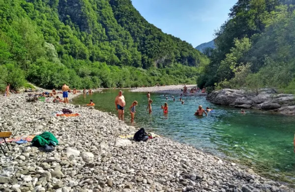Psi so manj zaželeni na območjih, kjer je veliko kopalcev. 
