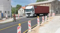 S sprostitvijo dvosmernega prometa v središču Kozine so si oddahnili tako domačini kot vozniki.