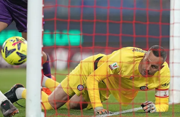 Se bo Samir Handanović kot prvi slovenski finalist  veselil lovorike 
v ligi prvakov? 