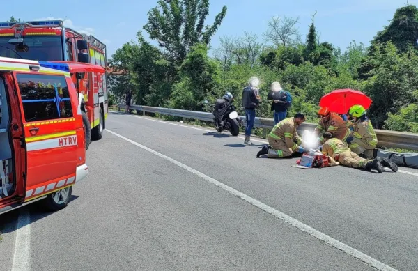 Cesta med Markovščino in Tubljami je bila več časa zaprta za ves 
promet.